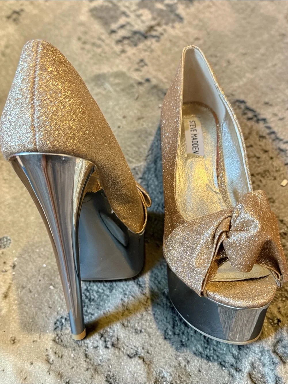 Steve Madden Gold Glitter Bow Peep-Toe Platform Pumps